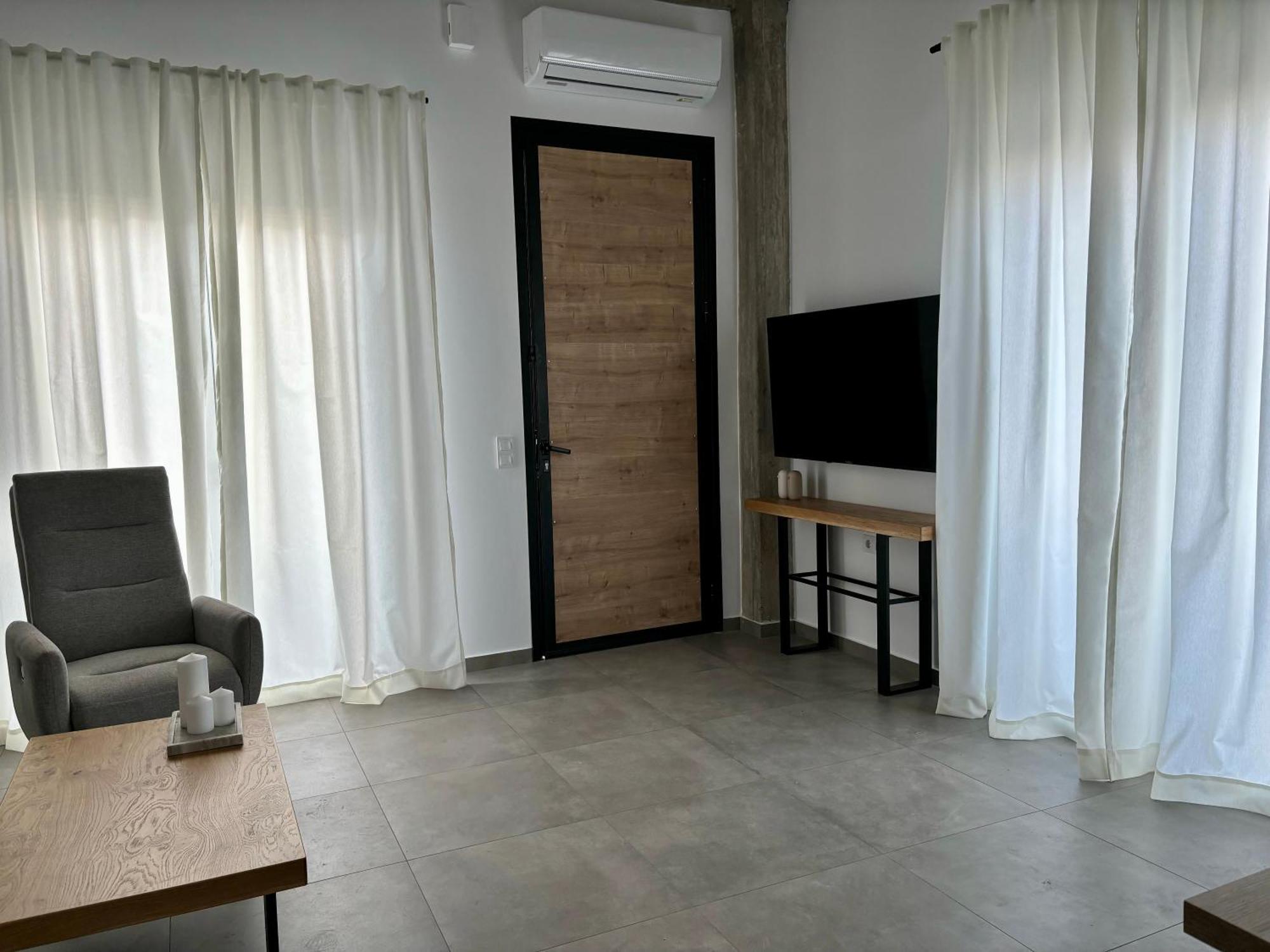 Industrial Loft Comfort Living Heraklion  Luaran gambar